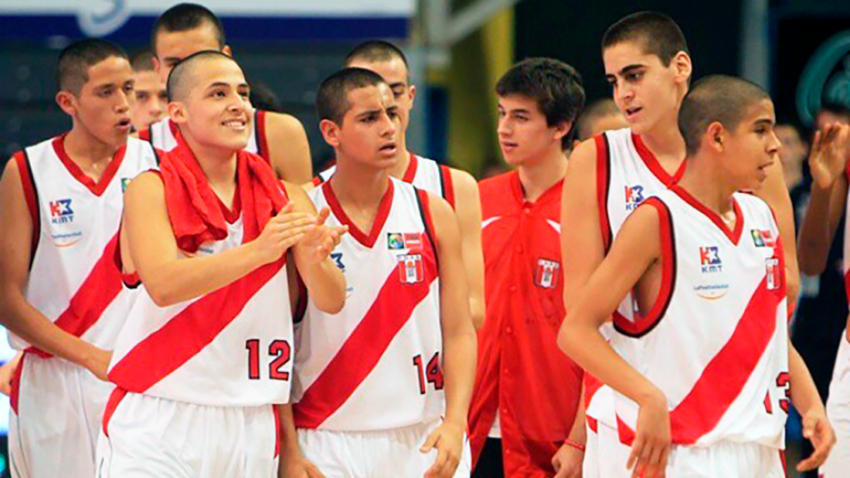 Antigua selección de basketball peruano. Fuente: Meridianbetsport.